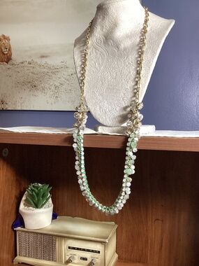 Loft Necklace w Green Accents & Crystal Clusters